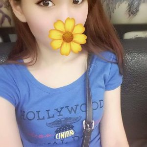 <!-- 標題：樣式全部寫在元素的 style 屬性中 --> <div class="amy-contact-code" style="box-sizing:border-box;display:inline-flex;flex-wrap:wrap;align-items:baseline;gap:4px 8px;max-width:100%;margin:0 0 10px;padding:8px 12px;border:1px solid #39b9aa;border-radius:11px;background:#fff;line-height:1.5;">   <span style="color:#777;font-size:13px;">聯絡客服請給編號：</span>   <strong style="color:#178d80;font-size:20px;font-weight:700;letter-spacing:.03em;overflow-wrap:anywhere;">IEZ4H73N</strong> </div> <div style="box-sizing:border-box;width:100%;max-width:360px;padding:8px 10px 12px;overflow:hidden;border:1px solid #a8ddd8;border-radius:14px;background:#d9f2ef;color:#333;font-family:Arial,'Microsoft JhengHei',sans-serif;font-size:14px;line-height:1.5;">   <div style="display:flex !important;align-items:center;justify-content:space-between;margin-bottom:3px;padding:4px 3px;font-weight:700;">     <span style="display:block !important;min-width:0;color:#333;font-size:16px;line-height:1.5;overflow-wrap:anywhere;">暱稱：<em style="margin-left:4px;color:#555;font-size:18px;font-style:normal;font-weight:700;">妮妮</em></span>   </div>   <div style="box-sizing:border-box;display:flex !important;flex-wrap:wrap;width:100%;margin:0;padding:0;">     <div style="box-sizing:border-box;display:grid !important;flex:1 1 100%;grid-template-columns:max-content minmax(0,1fr);column-gap:4px;align-items:start;min-width:0;max-width:100%;min-height:31px;padding:4px 3px;border-bottom:1px solid rgba(100,170,165,.3);">   <span style="display:block !important;margin:0 !important;padding:0 !important;float:none !important;font-weight:700;white-space:nowrap;">地區：</span>   <span style="display:block !important;min-width:0;margin:0 !important;padding:0 !important;float:none !important;overflow:visible !important;color:#666;white-space:normal !important;overflow-wrap:anywhere;line-height:1.5;">高雄</span> </div>     <div style="box-sizing:border-box;display:grid !important;flex:1 1 145px;grid-template-columns:max-content minmax(0,1fr);column-gap:4px;align-items:start;min-width:0;max-width:100%;min-height:31px;padding:4px 3px;border-bottom:1px solid rgba(100,170,165,.3);">   <span style="display:block !important;margin:0 !important;padding:0 !important;float:none !important;font-weight:700;white-space:nowrap;">年齡：</span>   <span style="display:block !important;min-width:0;margin:0 !important;padding:0 !important;float:none !important;overflow:visible !important;color:#666;white-space:normal !important;overflow-wrap:anywhere;line-height:1.5;">22</span> </div>     <div style="box-sizing:border-box;display:grid !important;flex:1 1 145px;grid-template-columns:max-content minmax(0,1fr);column-gap:4px;align-items:start;min-width:0;max-width:100%;min-height:31px;padding:4px 3px;border-bottom:1px solid rgba(100,170,165,.3);">   <span style="display:block !important;margin:0 !important;padding:0 !important;float:none !important;font-weight:700;white-space:nowrap;">身高：</span>   <span style="display:block !important;min-width:0;margin:0 !important;padding:0 !important;float:none !important;overflow:visible !important;color:#666;white-space:normal !important;overflow-wrap:anywhere;line-height:1.5;">160</span> </div>     <div style="box-sizing:border-box;display:grid !important;flex:1 1 145px;grid-template-columns:max-content minmax(0,1fr);column-gap:4px;align-items:start;min-width:0;max-width:100%;min-height:31px;padding:4px 3px;border-bottom:1px solid rgba(100,170,165,.3);">   <span style="display:block !important;margin:0 !important;padding:0 !important;float:none !important;font-weight:700;white-space:nowrap;">罩杯：</span>   <span style="display:block !important;min-width:0;margin:0 !important;padding:0 !important;float:none !important;overflow:visible !important;color:#666;white-space:normal !important;overflow-wrap:anywhere;line-height:1.5;">C杯</span> </div>     <div style="box-sizing:border-box;display:grid !important;flex:1 1 100%;grid-template-columns:max-content minmax(0,1fr);column-gap:4px;align-items:start;min-width:0;max-width:100%;min-height:31px;padding:4px 3px;border-bottom:1px solid rgba(100,170,165,.3);">   <span style="display:block !important;margin:0 !important;padding:0 !important;float:none !important;font-weight:700;white-space:nowrap;">方式：</span>   <span style="display:block !important;min-width:0;margin:0 !important;padding:0 !important;float:none !important;overflow:visible !important;color:#666;white-space:normal !important;overflow-wrap:anywhere;line-height:1.5;">全套</span> </div>   </div> </div>